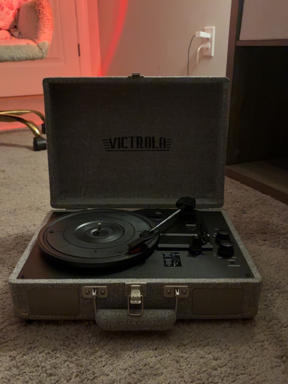 Portable Turntable in Gray - Classic Suitcase Design